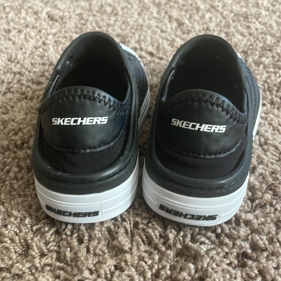 Sketchers waterproof slip on Size 11 - Picture 2 of 4